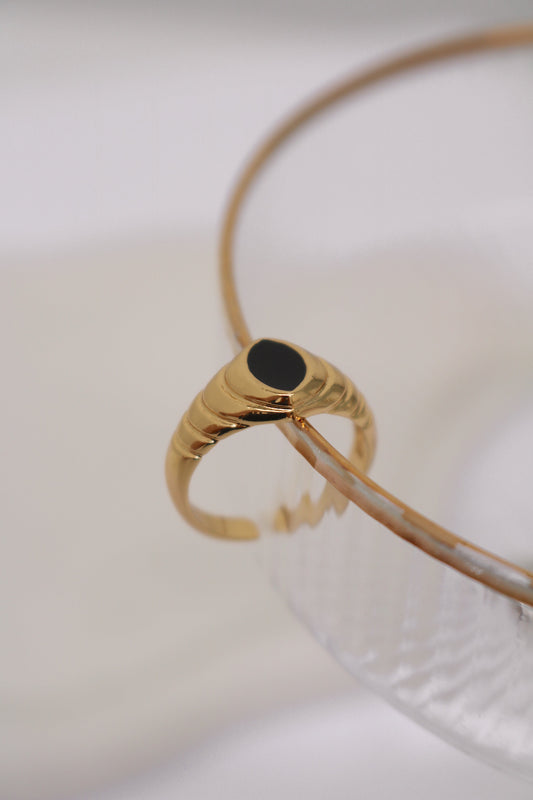 Black Stone Ring - byvickyjewelry